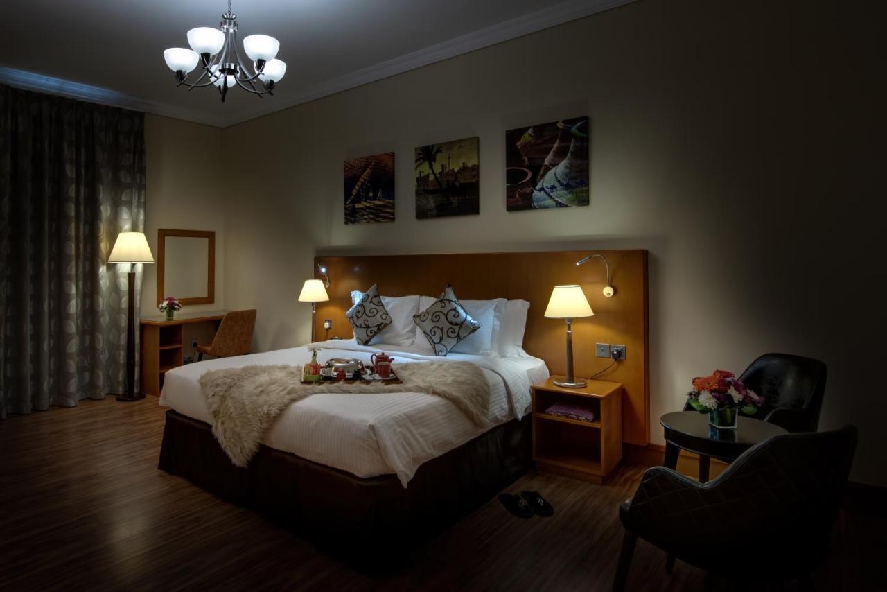 J5 Villas Holiday Homes Barsha Gardens Dubai Exteriör bild