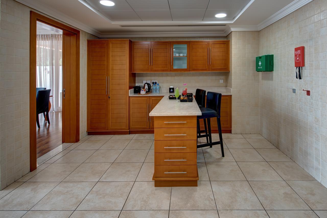 J5 Villas Holiday Homes Barsha Gardens Dubai Exteriör bild