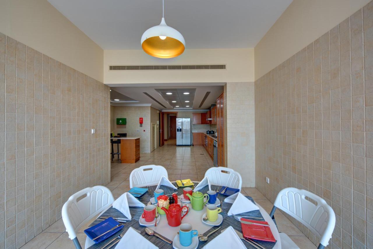J5 Villas Holiday Homes Barsha Gardens Dubai Exteriör bild