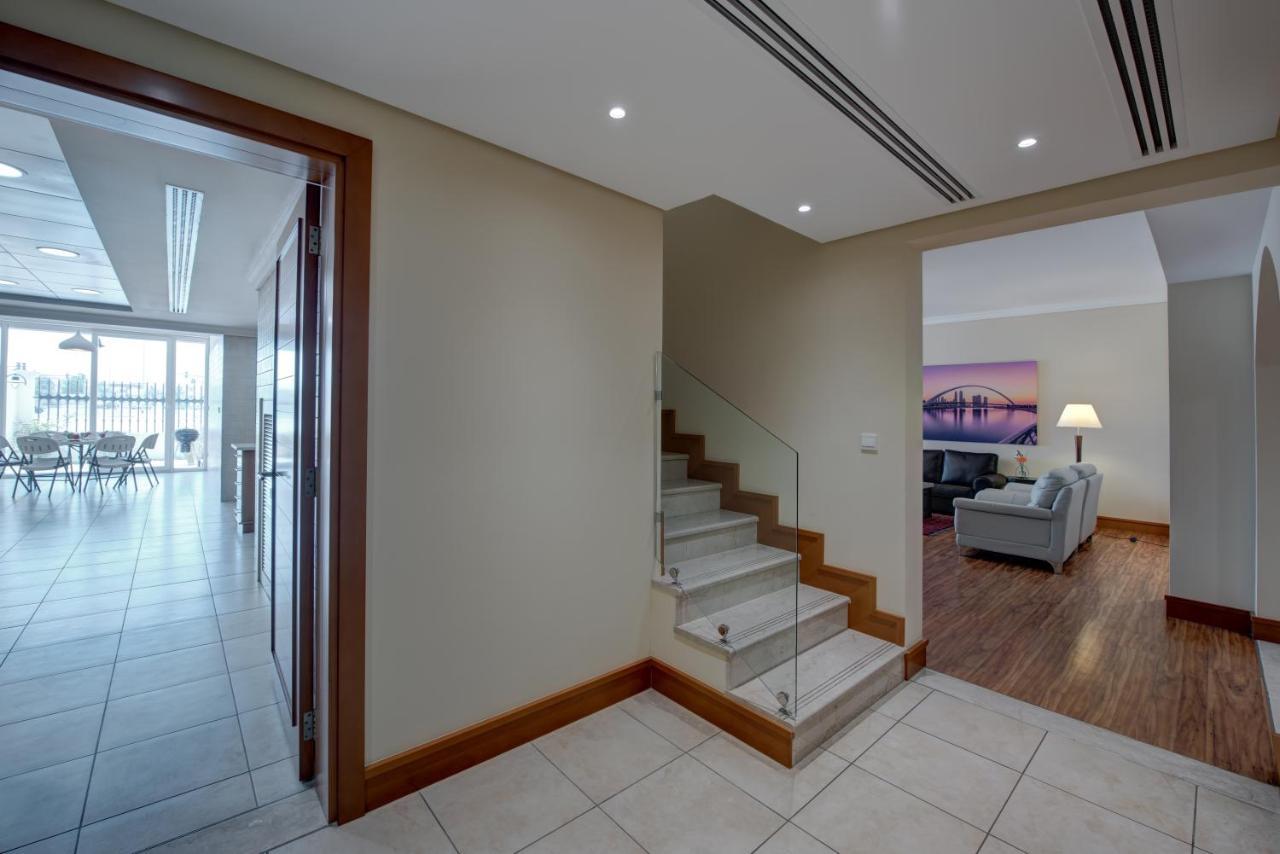 J5 Villas Holiday Homes Barsha Gardens Dubai Exteriör bild